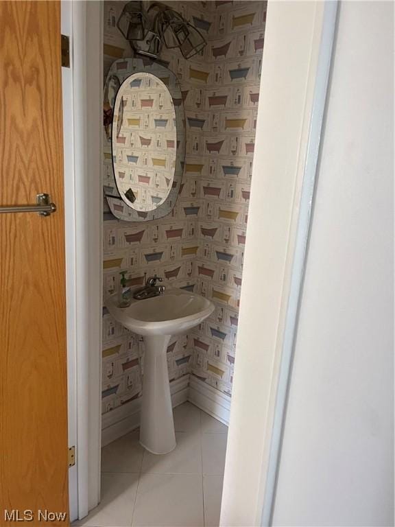 bathroom featuring tile patterned floors