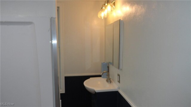 315 Carolina Ave, Chester, WV 26034 - photo 27