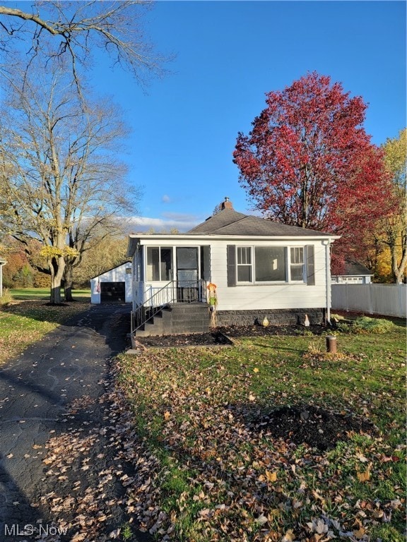 view of front of property