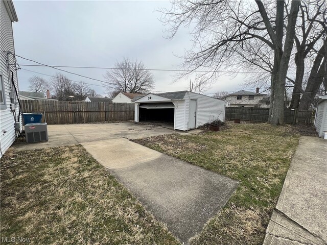 332 Parkway Dr, Eastlake, OH 44095 - photo 9