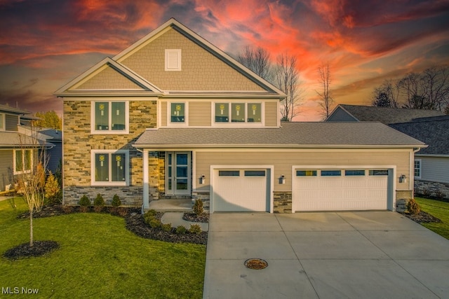 craftsman-style house featuring a yard