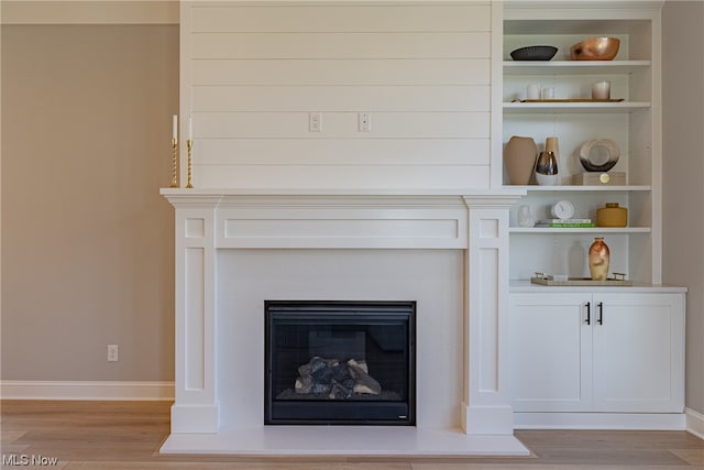 room details featuring light hardwood / wood-style floors