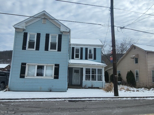 view of front facade