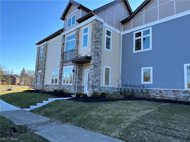 exterior space with a front yard