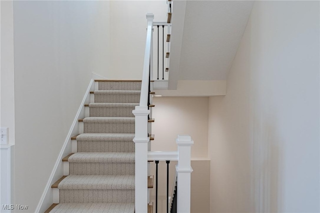592 Magnolia Ct, Mayfield Village, OH 44143 - photo 27
