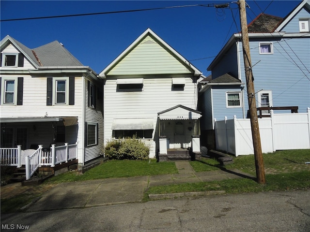 view of front facade with a porch