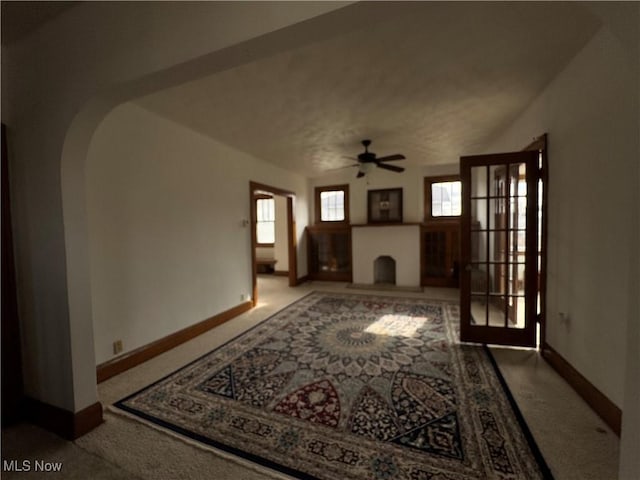 empty room with ceiling fan