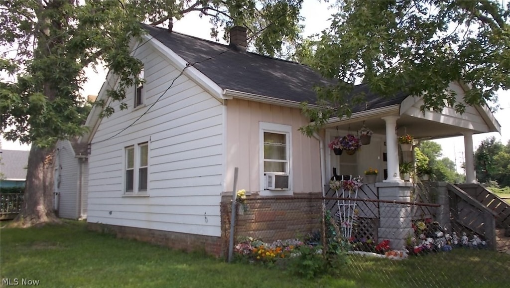 view of property exterior
