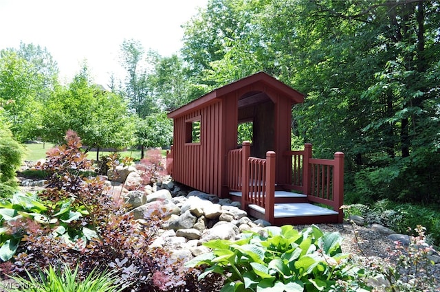 view of shed / structure