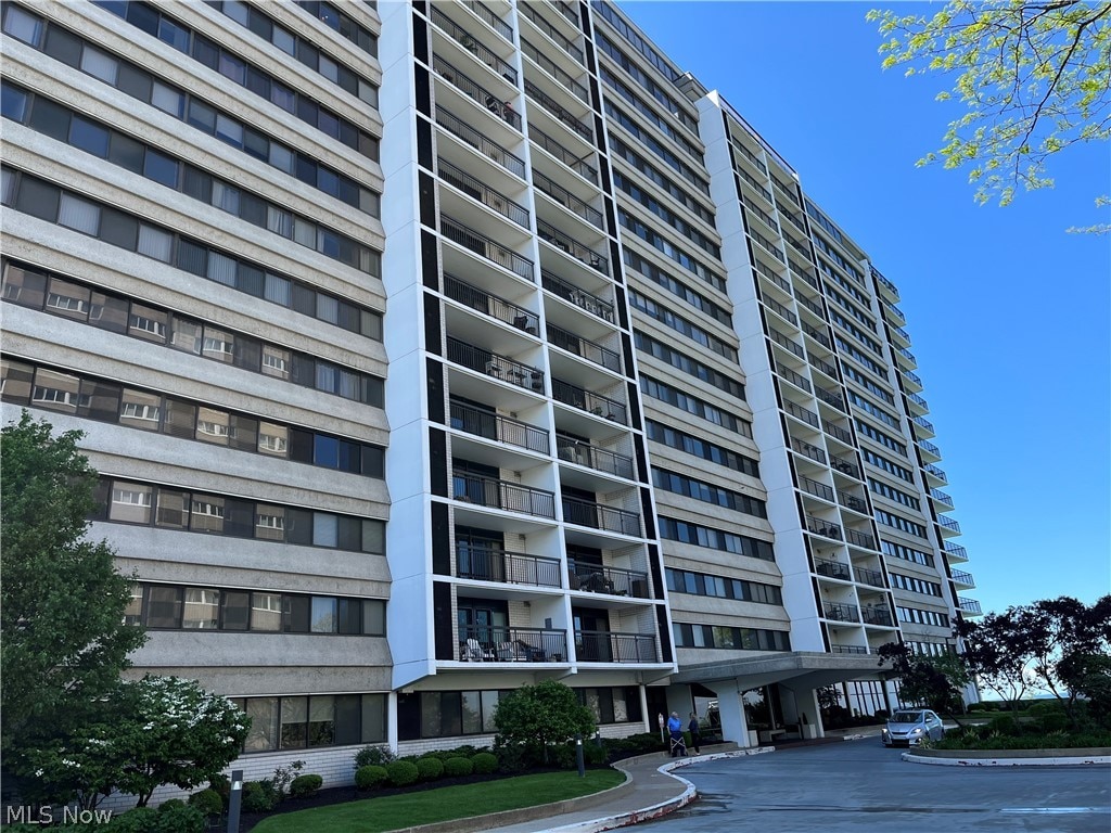 12550 Lake Ave Unit 1407-1401, Lakewood, OH 44107 - photo 1