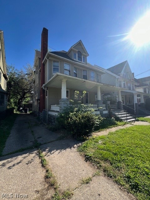 view of front of home