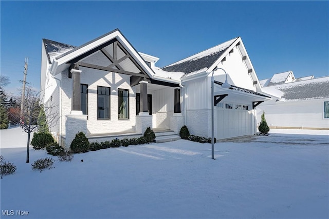 view of front of house with a garage