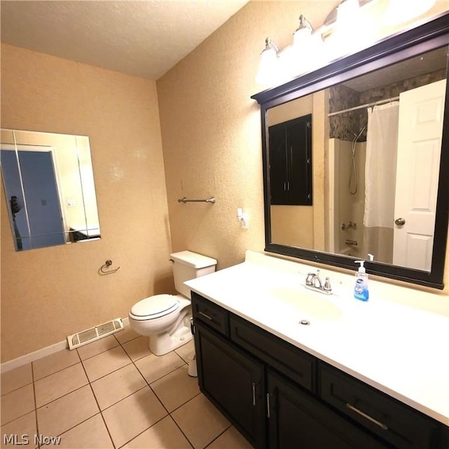 full bath with visible vents, toilet, curtained shower, tile patterned flooring, and vanity