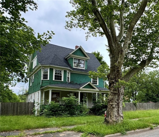 view of front of property