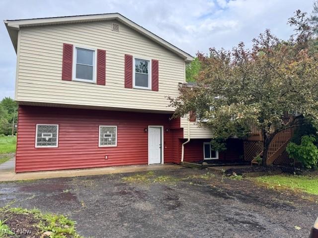 16949 Ravenna Rd, Chagrin Falls, OH 44023 - view of front of home