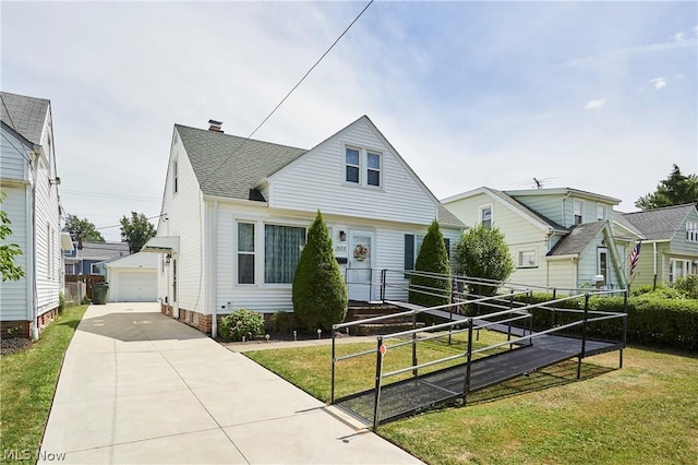 view of front facade featuring a front yard and a garage