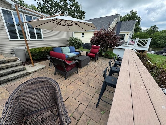 view of patio featuring an outdoor living space