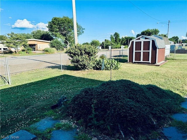 304 Stone Rd, Belpre, OH 45714 - view of yard featuring a storage unit