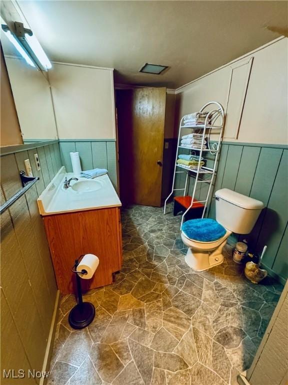 304 Stone Rd, Belpre, OH 45714 - bathroom featuring vanity and toilet
