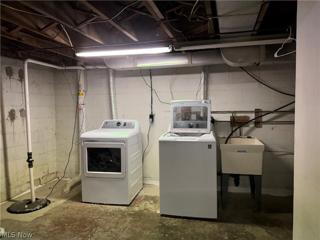 laundry room featuring washer and dryer