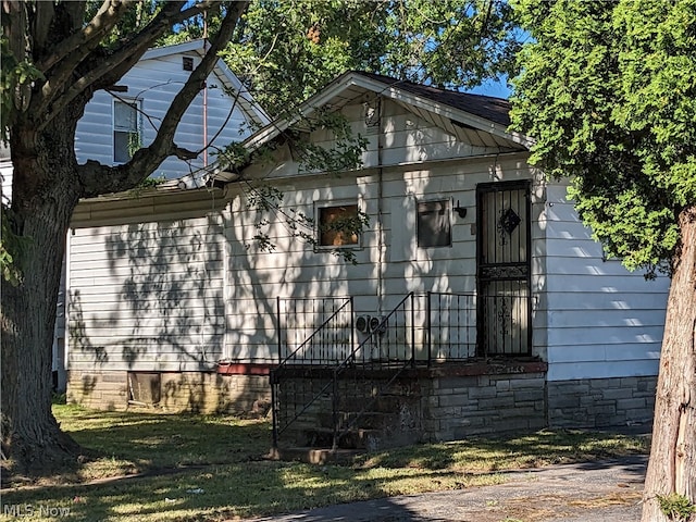 view of home's exterior