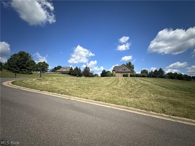 Bertram Ave NW, Canton, OH 44718 - photo 2