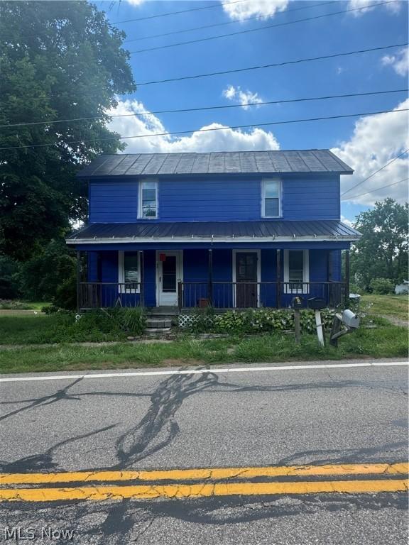 view of front of house