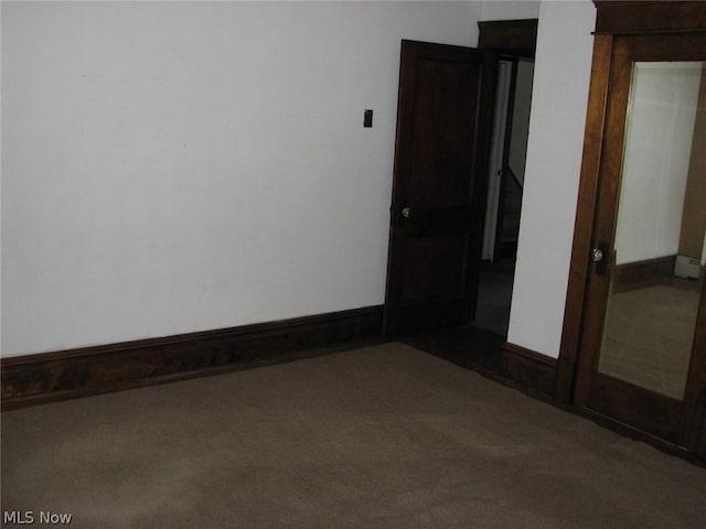 view of carpeted spare room