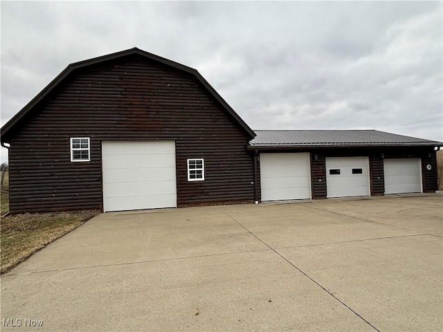 view of detached garage