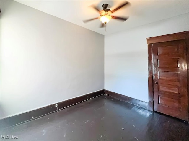 spare room featuring ceiling fan