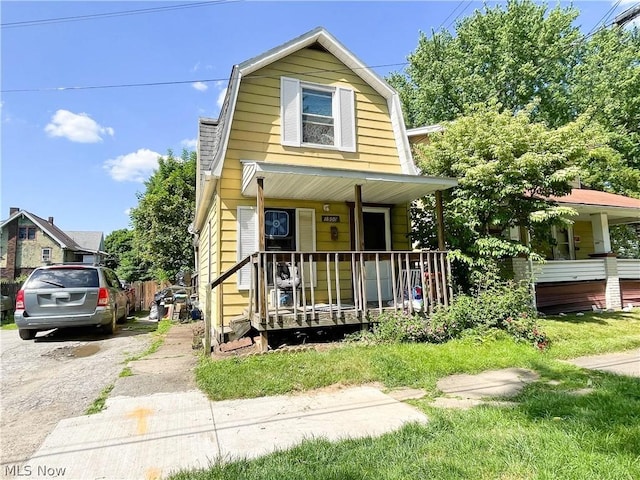 view of front of house featuring a porch