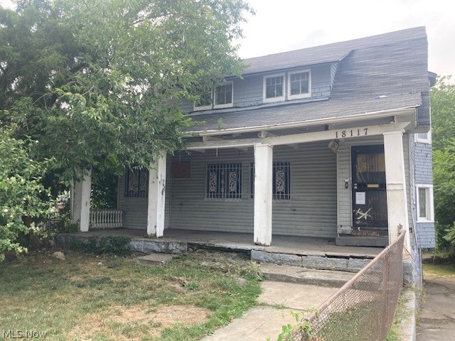 view of front of home with covered porch