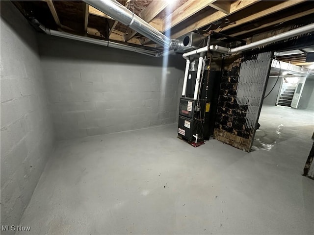 442 Washington St, Salem, OH 44460 - unfinished below grade area featuring heating unit
