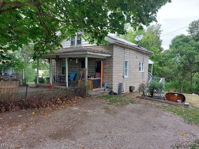 view of front of property