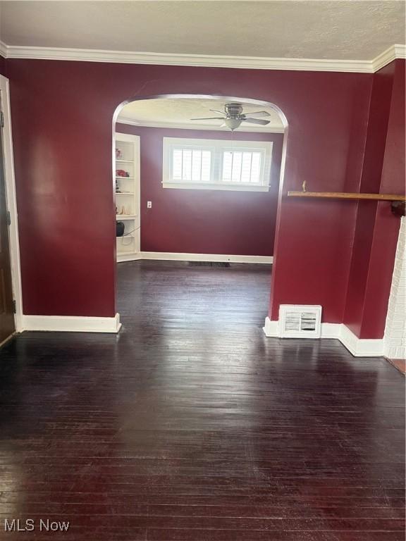 13205 Cranwood Park Blvd, Garfield Heights, OH 44125 - photo 3
