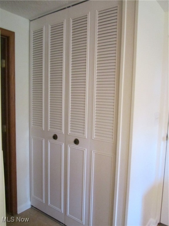 room details featuring a textured ceiling