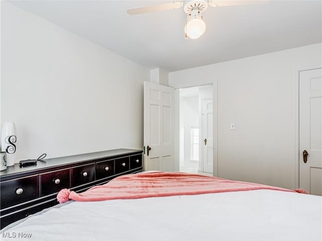 bedroom featuring ceiling fan