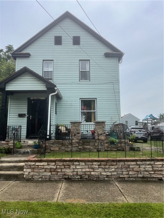 view of front of home featuring a porch