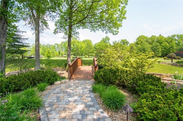 347 State Route 14, Columbiana, OH 44408 - view of home's community featuring a lawn