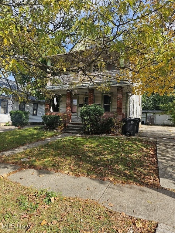 view of front facade