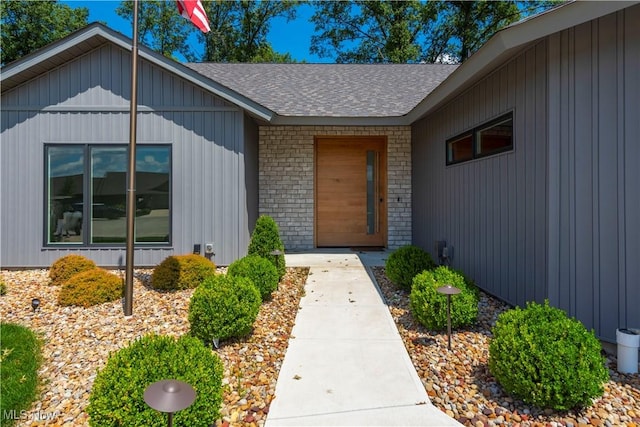 view of property entrance