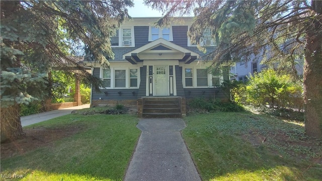 view of front of house with a front yard