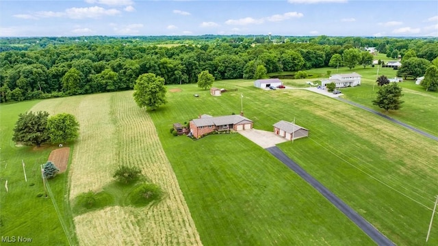 birds eye view of property featuring a rural view