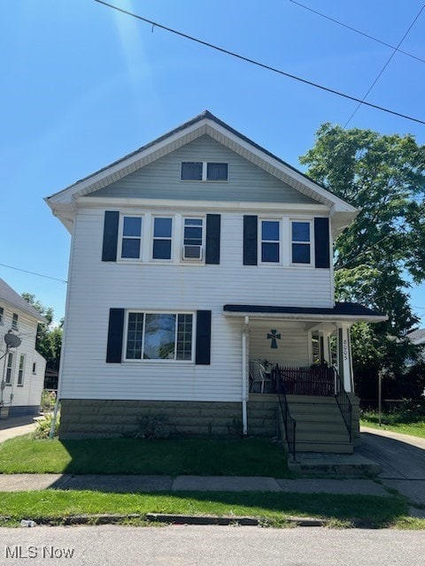 view of front facade with a porch