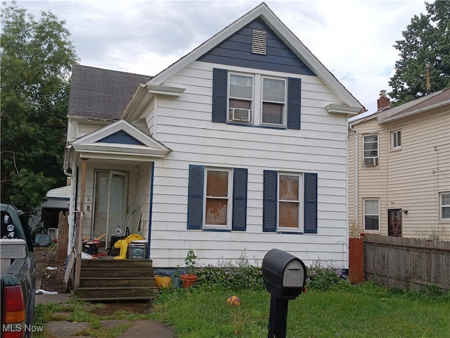 view of front of property