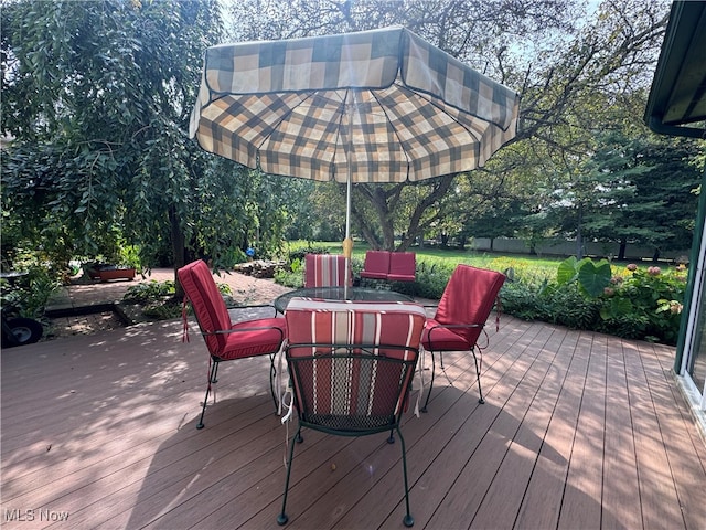 view of wooden deck