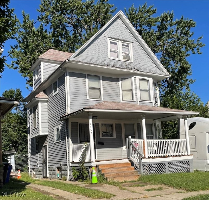 view of front facade with covered porch