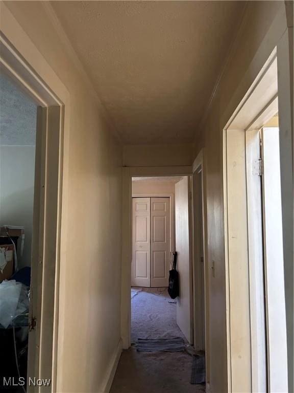 809 E 155th St, Cleveland, OH 44110 - hall featuring ornamental molding