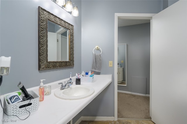 bathroom featuring sink