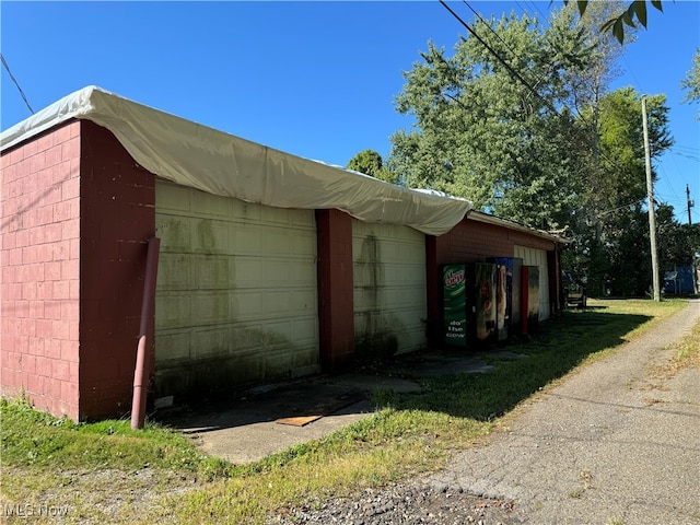 view of property exterior